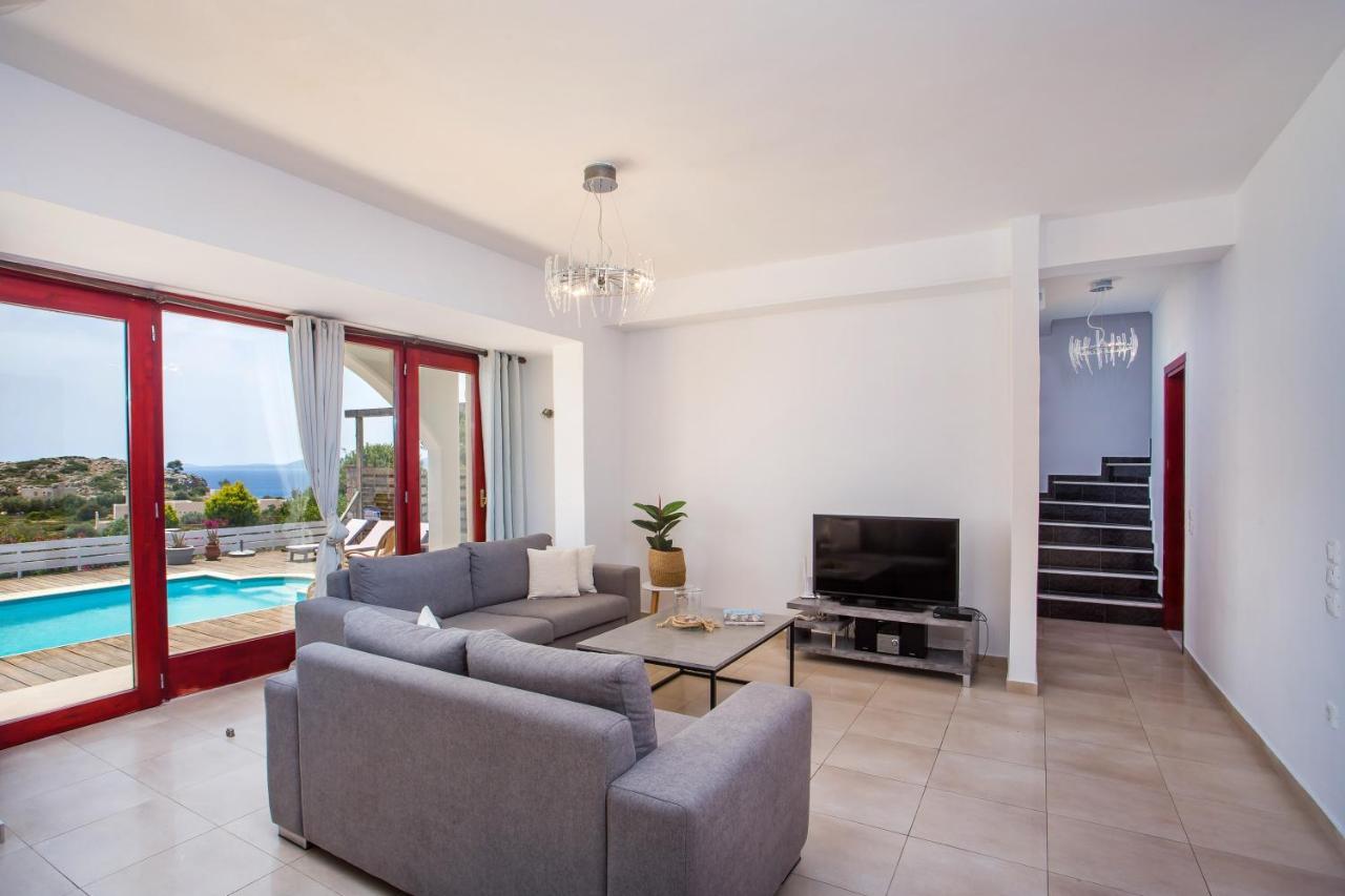 Spilia Bay Villa