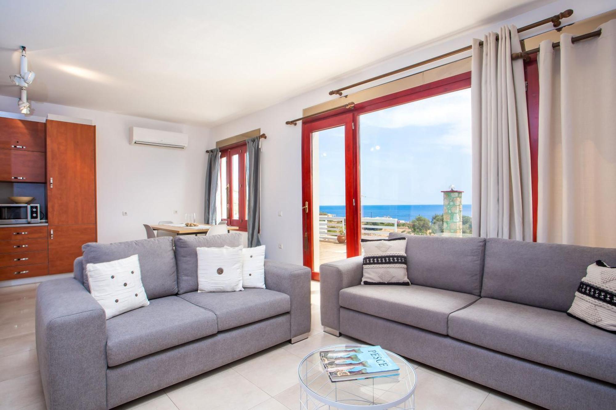 Spilia Bay *