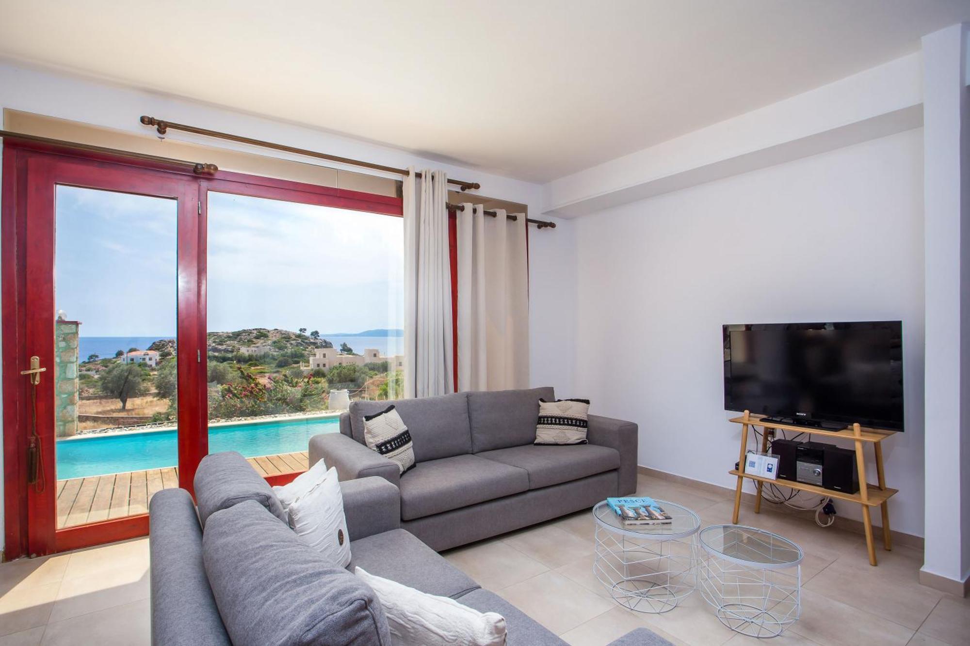 Spilia Bay Villa *