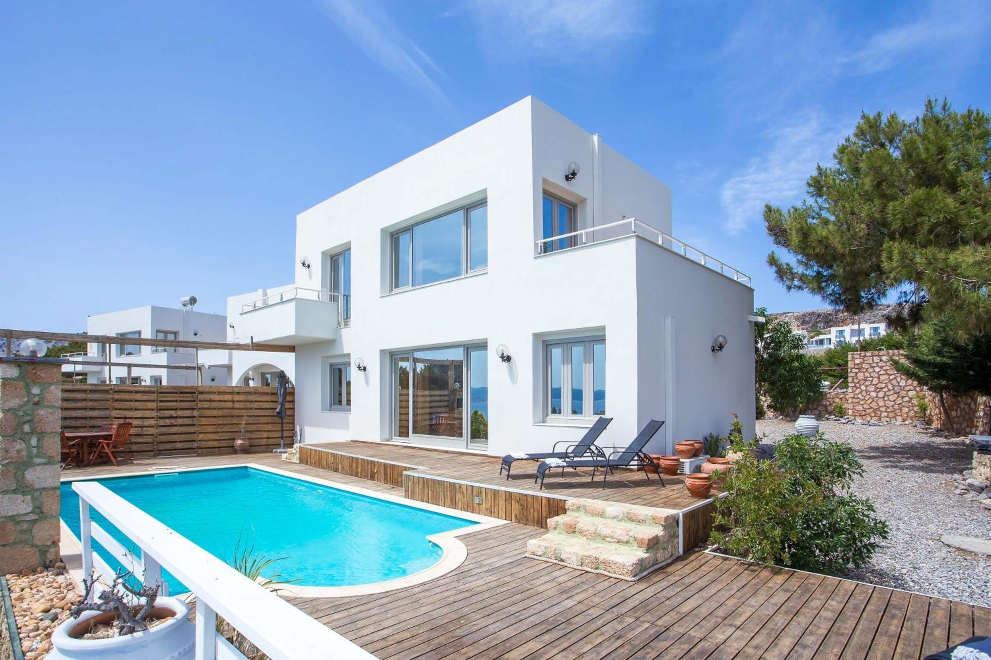 Spilia Bay Villa *
